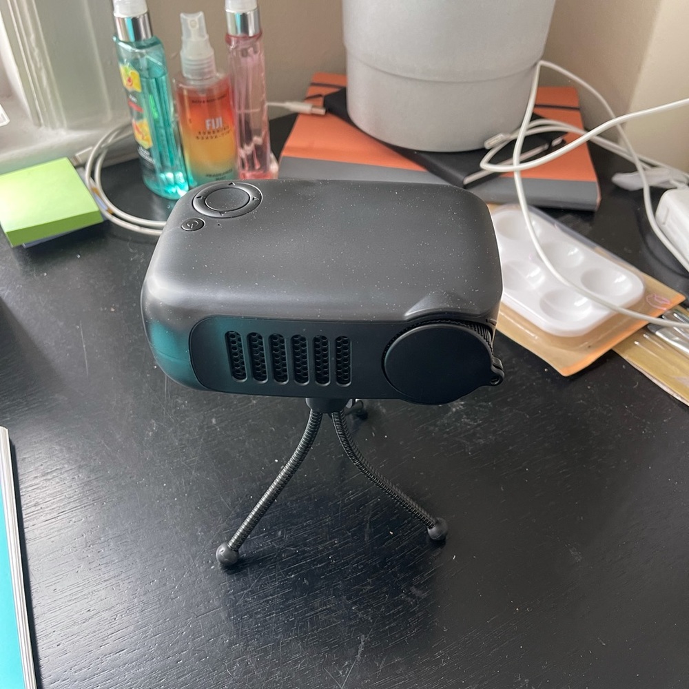 A2000 Mini Portable Projector